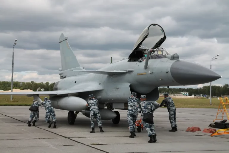 Why Is the Company Behind China’s J-10 Fighter Jet Seeing Its Share Price Fall?