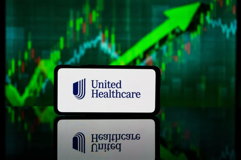 UnitedHealth Stock Slips Near Its Lowest in a Year — Here’s What’s Going On